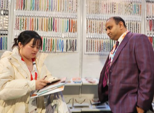 son şirket davası hakkında 2024 Hong Kong Mücevher ve Mücevher Fuarı