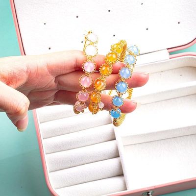 Kablo Sarılmış Tedavi Yuvarlak İnce Gemstone Bilezik Bilezik Mücevher