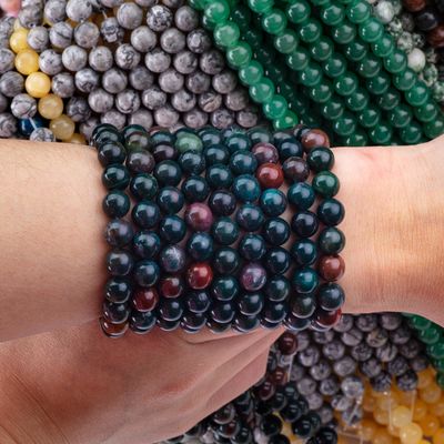 Kan Taşı Yuvarlak İnce Doğal Kristal Gemstone DIY Mücevher Yapımı için gevşek inciler