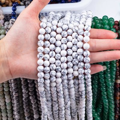 Kristal Taş 8MM Howlite Yuvarlak Şekil Değerli Taş Kolye Kolye Yapımında Boş Tüylü Tüylü