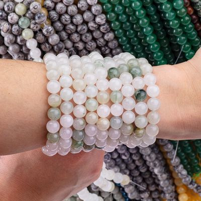 TianShan Zümrüt Yeşil Yuvarlak İnce Doğal Kristal Değerli Taş Farklı İnce Boyutları DIY Mücevher Yapımı için gevşek İnce iplikler