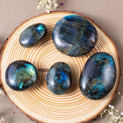 Doğal Labradorit Palmiye Taşı İyileştirici Pocket Labradorite Kaya Taşları Düzensiz Kaygı Taşı Kaygı Serbestleştirici