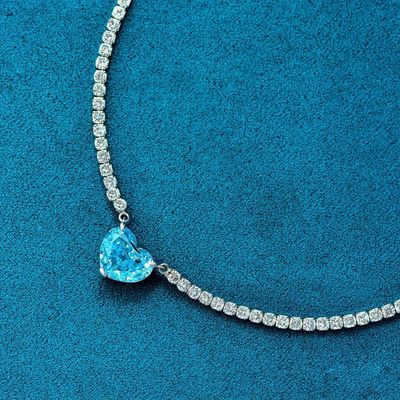 Şık Kalp Şekli Akva Mavi 925 Sterling Gümüş Kalp Değerli Taş Kolye