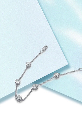 Parlak Yükseltilmiş 925 Sterling Gümüş Moissanite Elmas Bilezik Kadınlar