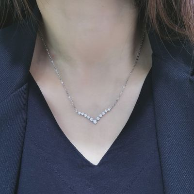 18K Altın Moissanite Elmas Gülümseme Kolye Kolye Hediye vermek için