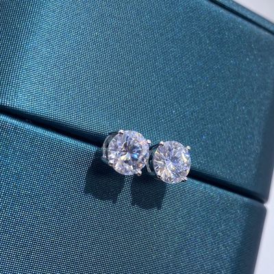 18k Altın Moissanite Elmas Stud Kulaklıkları Beyaz Altın Destek Özellik